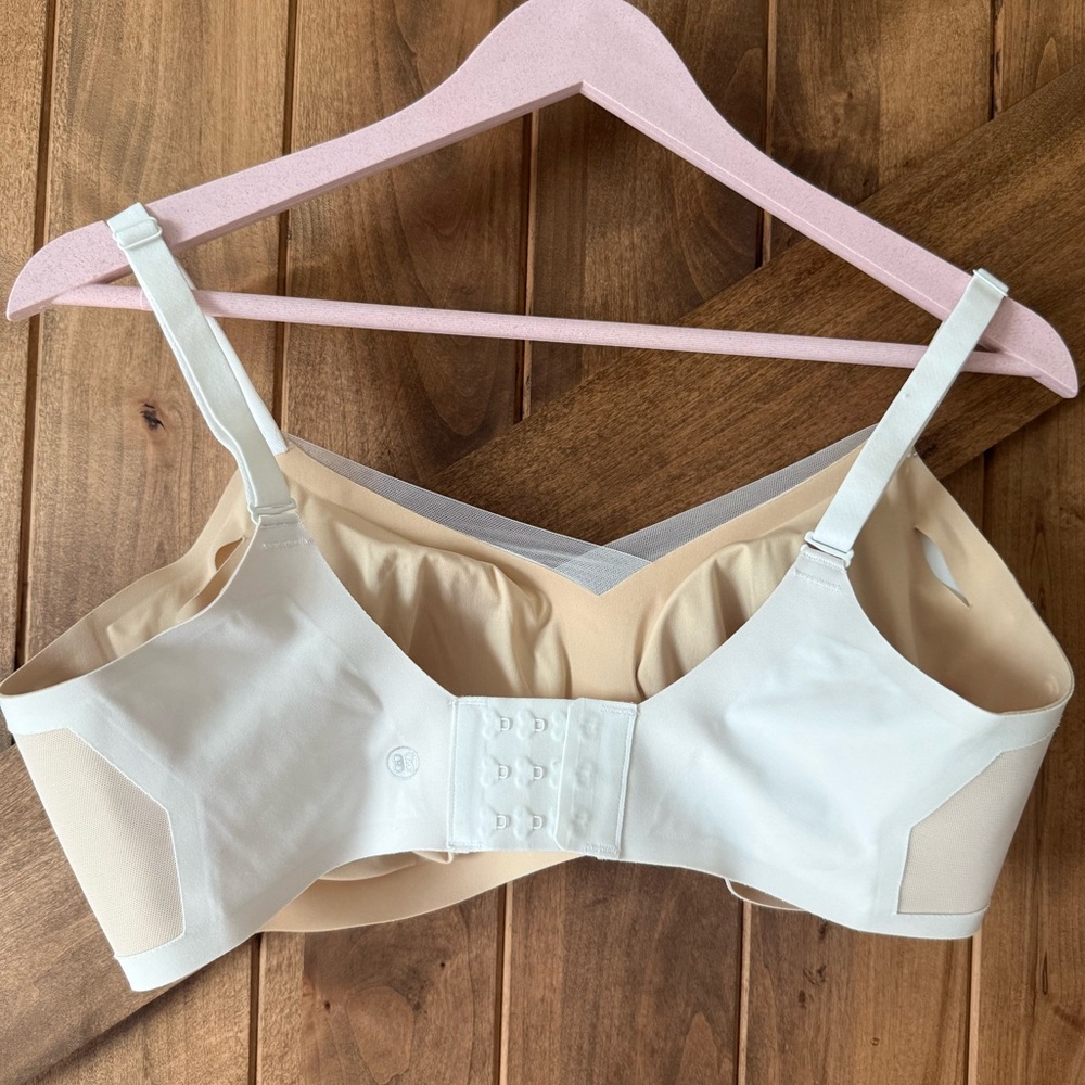 Honey Love Crossover Bra Astral White Size XL 38D/DD(E) - Picture 2 of 8